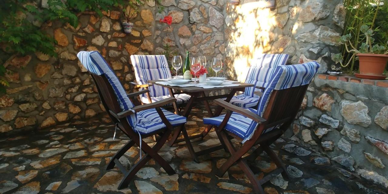 Villa Maria อัลมูเญการ์ ภายนอก รูปภาพ